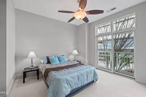 317 W Morgan St #215, Raleigh, NC 27601