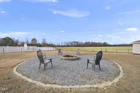 Exterior - 146 Cider Ct, Benson, NC 27504 photo 8 of 12