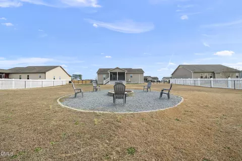 Exterior - 146 Cider Ct, Benson, NC 27504 photo 7 of 12