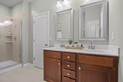 Bath - 6141 Beale Loop, Raleigh, NC 27616 photo 1 of 4