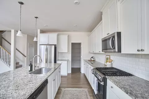 Kitchen - 1508 Stone Rd, Durham, NC 27703 photo 4 of 7