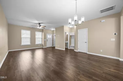1142 Metropolitan Dr, Durham, NC 27713 photo 11