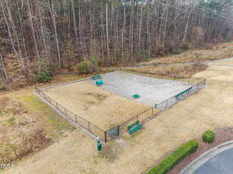 1142 Metropolitan Dr, Durham, NC 27713 photo 41