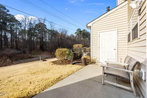 1142 Metropolitan Dr, Durham, NC 27713 photo 32