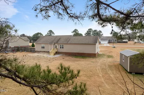 58 Meredith Ln, Fuquay Varina, NC 27526