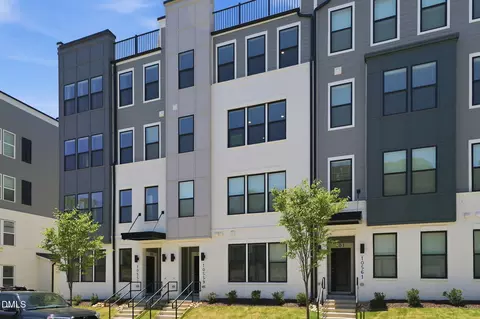 10559 Pleasant Branch Dr UNIT 201, Raleigh, NC 27614