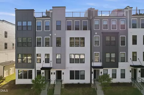 10559 Pleasant Branch Dr UNIT 201, Raleigh, NC 27614