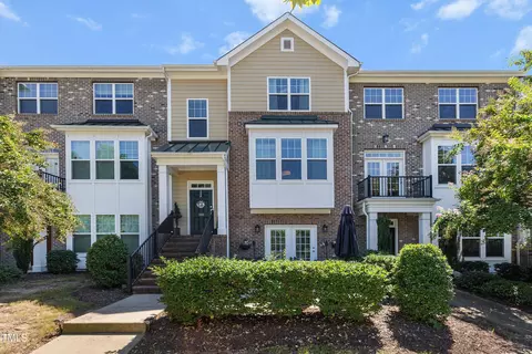 9352 Wooden Rd, Raleigh, NC 27617