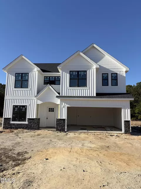 1545 Eastbay Dr, Fayetteville, NC 28312