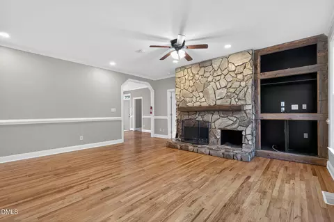 Living - 10000 Kennebec Rd, Willow Spring, NC 27592 photo 2 of 4