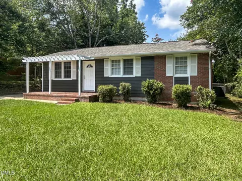 845 Newcombe Rd, Raleigh, NC 27610