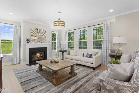 255 Sugar Pne Dr, Franklinton, NC 27525