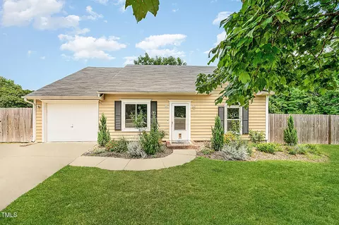 6 Blake Ct, Durham, NC 27712