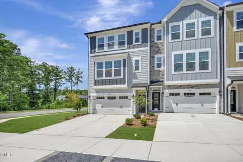 2005 Lambert Rd #56, Cary, NC 27519