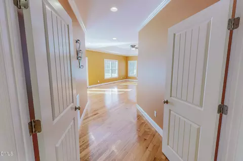 Entry Way - 84 Macbeth Ln, Roxboro, NC 27574 photo 2 of 5