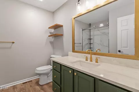 Bath - 34 Justin Ct, Durham, NC 27705 photo 2 of 4