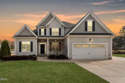 1015 Black River Dr, Zebulon, NC 27597