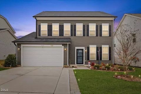 1413 Queen Trigger Dr, Fuquay Varina, NC 27526