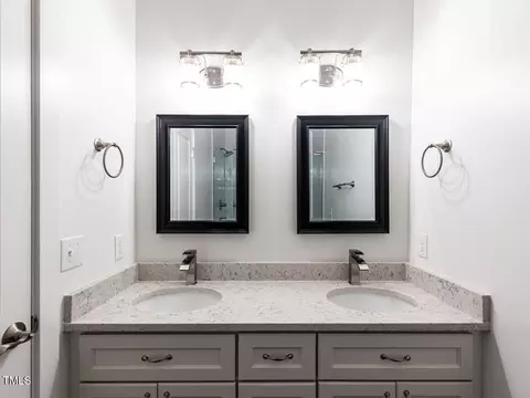 Bath - 314 Gray Ave, Durham, NC 27701 photo 4 of 4