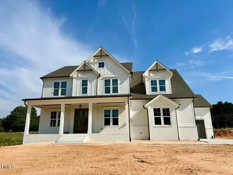 160 Broadleaf Ln, Youngsville, NC 27596