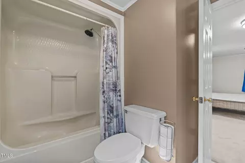 Bath - 315 Smith St, Vass, NC 28394 photo 4 of 6