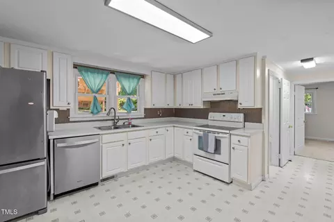Kitchen - 315 Smith St, Vass, NC 28394 photo 1 of 2