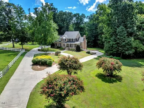 1086 Roberts Chapel Rd, Stem, NC 27581