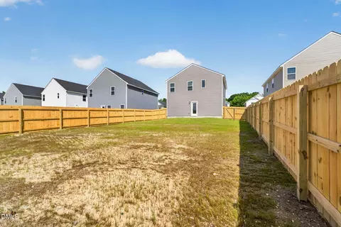 Exterior - 69 Stout Lndg, Dunn, NC 28334 photo 5 of 7