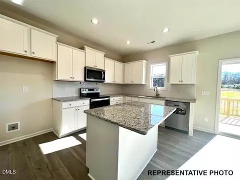252 Cordgrass Ct, Smithfield, NC 27577 photo 3