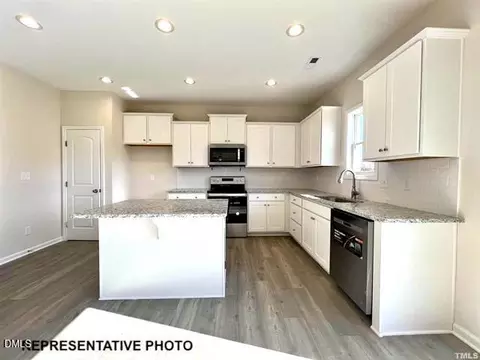 252 Cordgrass Ct, Smithfield, NC 27577 photo 2