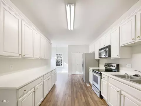 Kitchen - 8 Lost Tree Ct, Durham, NC 27703 photo 2 of 2