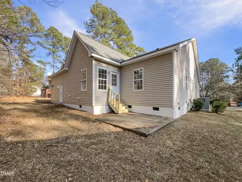Exterior - 8 Lost Tree Ct, Durham, NC 27703 photo 2 of 2
