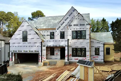 704 Coventry Ct, Raleigh, NC 27609