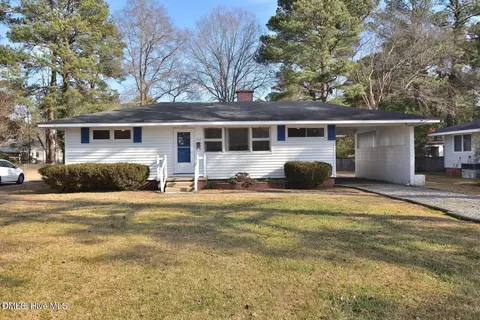 312 Oakdale Rd, Rocky Mount, NC 27804