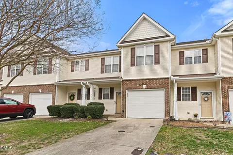 4664 Pooh Corner Dr, Raleigh, NC 27616