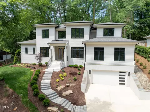 3521 Brook Dr, Raleigh, NC 27609