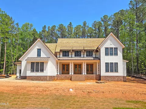 6460 Sanctuary Falls Dr, Raleigh, NC 27614