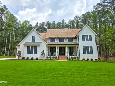 6460 Sanctuary Falls Dr, Raleigh, NC 27614