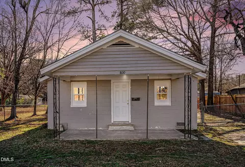 800 E Lizzie St, Selma, NC 27576