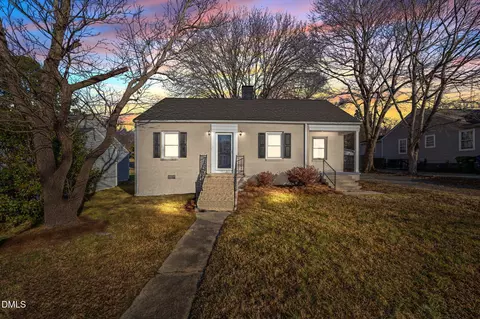 311 W Gilbreath St, Graham, NC 27253