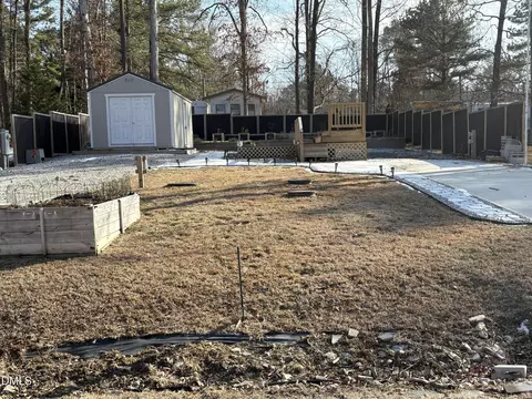 105 Big Horn Dr, Louisburg, NC 27549