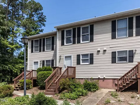 113 Weatherstone Dr UNIT B, Chapel Hill, NC 27514