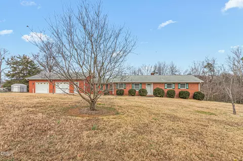 209 E Dillard St, Mebane, NC 27302