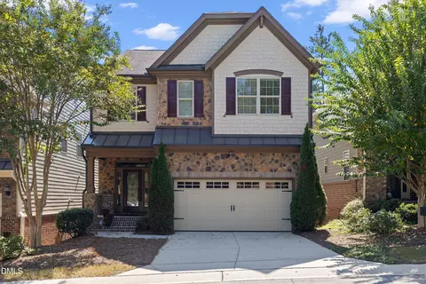 644 Angelica Cir, Cary, NC 27518