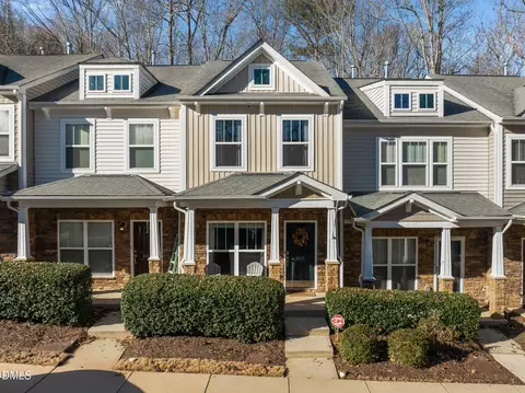 8015 Sunset Branch Ct, Raleigh, NC 27612