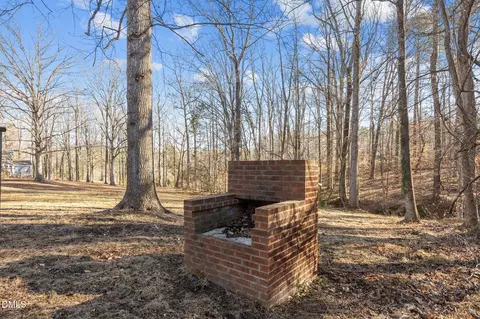 122 Ridgecrest Dr, Warrenton, NC 27589 photo 9