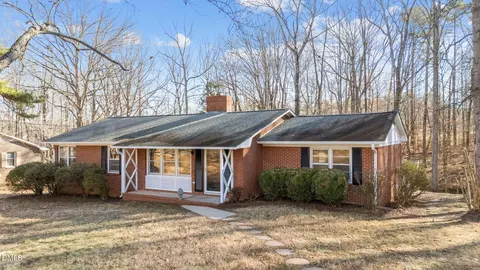 122 Ridgecrest Dr, Warrenton, NC 27589 photo 3