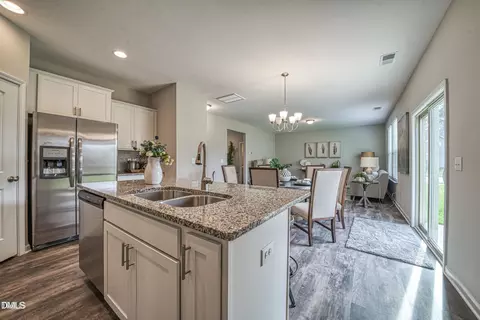 2304 Broad St, Durham, NC 27704 photo 4