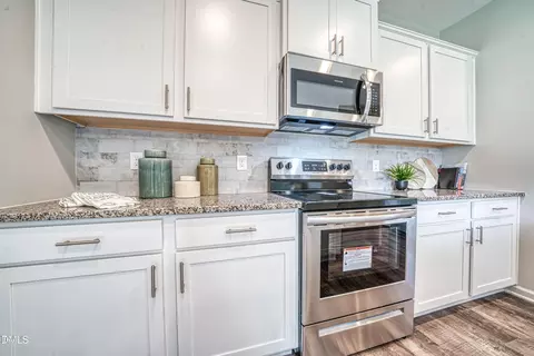 2304 Broad St, Durham, NC 27704 photo 2
