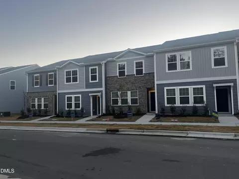 2205 Glen Crossing Dr, Durham, NC 27704